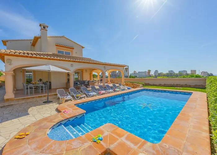 Villa Almendros - Plusholidays