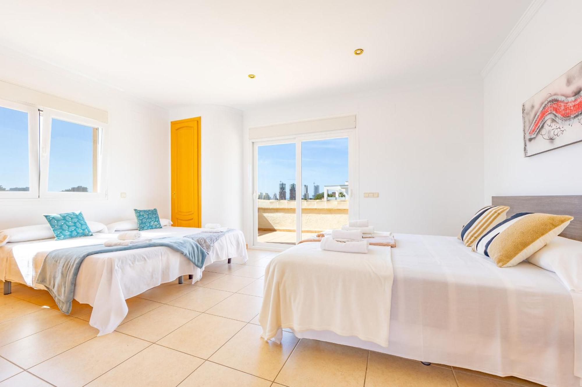 Villa Almendros - Plusholidays *